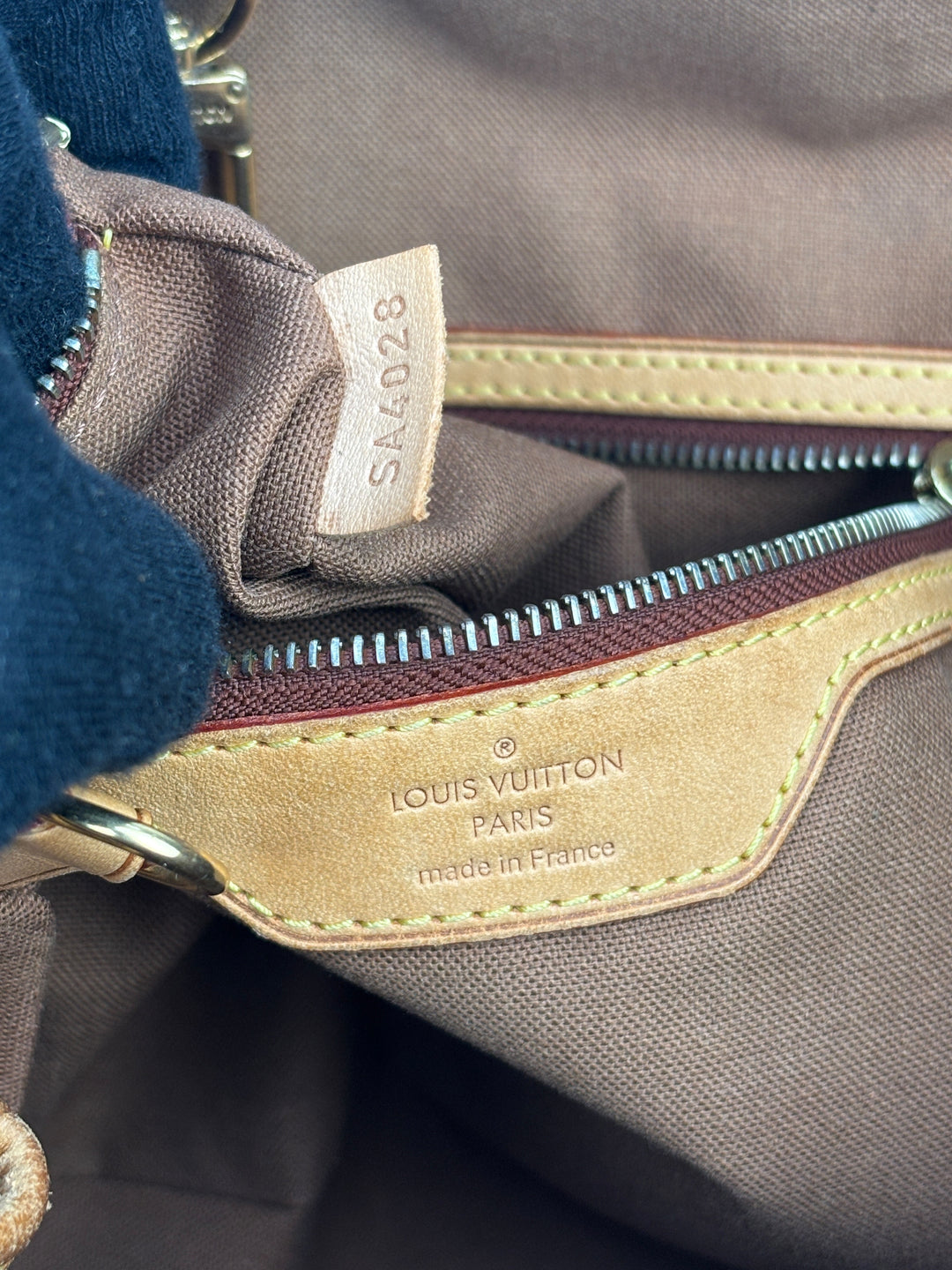 Louis Vuitton Batignolles Horizontal Shoulder-Bag