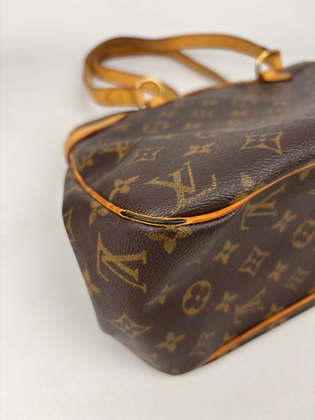 Louis Vuitton Batignolles Horizontal Shoulder-Bag