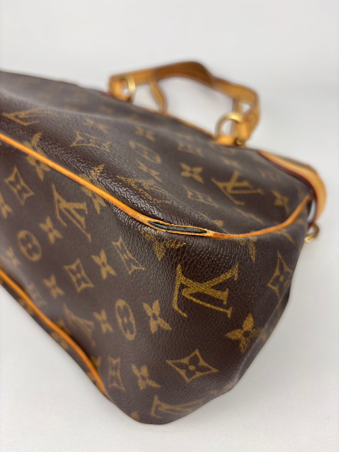 Louis Vuitton Batignolles Horizontal Shoulder-Bag