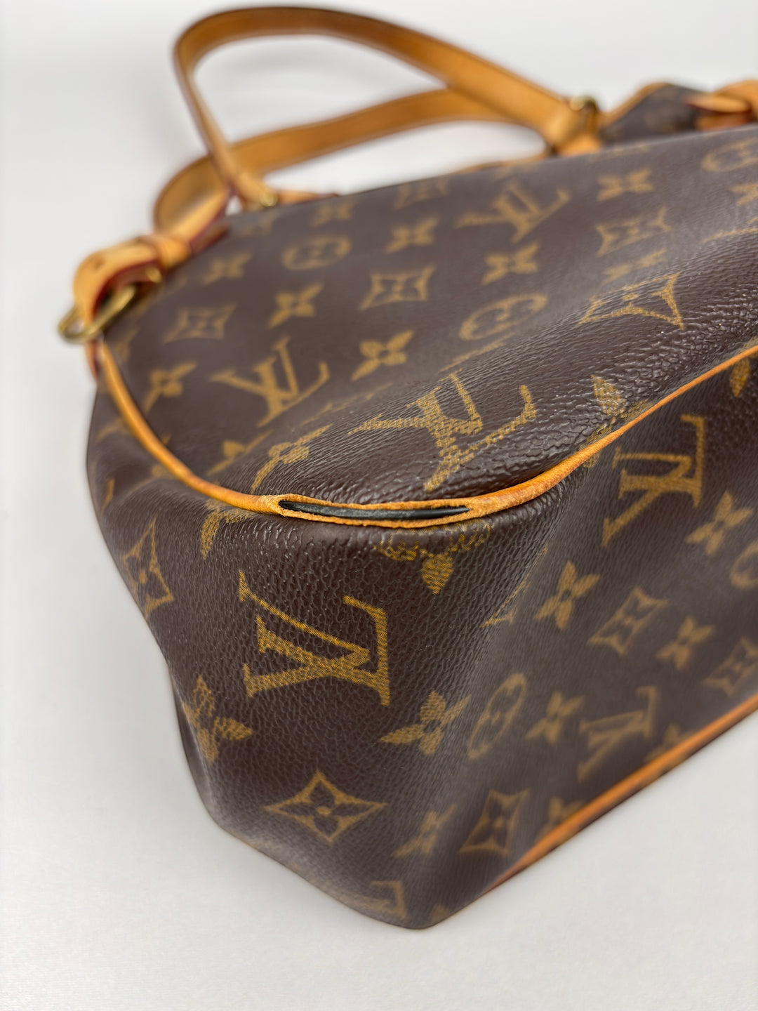 Louis Vuitton Batignolles Horizontal Shoulder-Bag