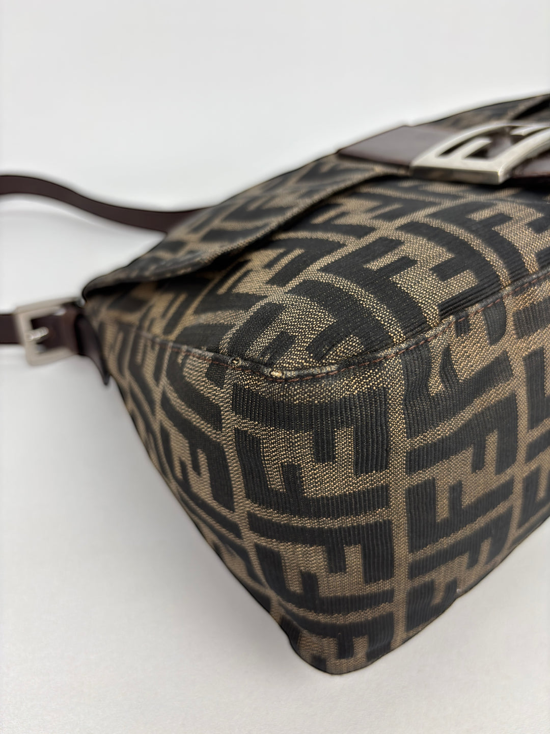 Fendi Mamma Baguette Zucca Canvas Shoulder-Bag
