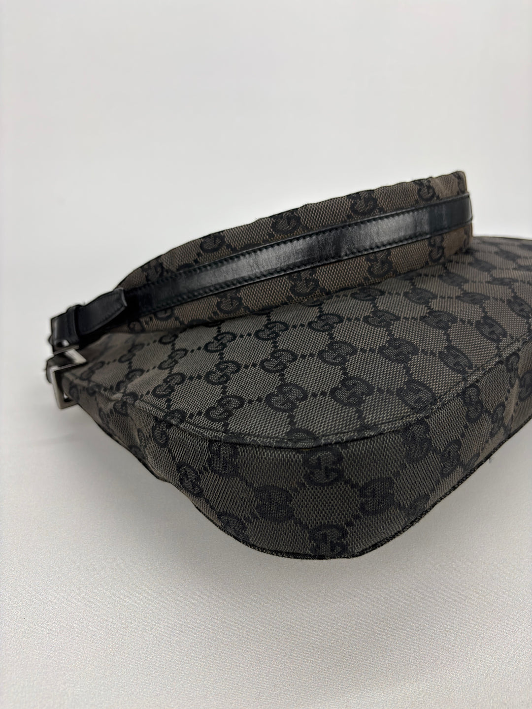Gucci GG Canvas Baguette Hobo / Shoulder-Bag