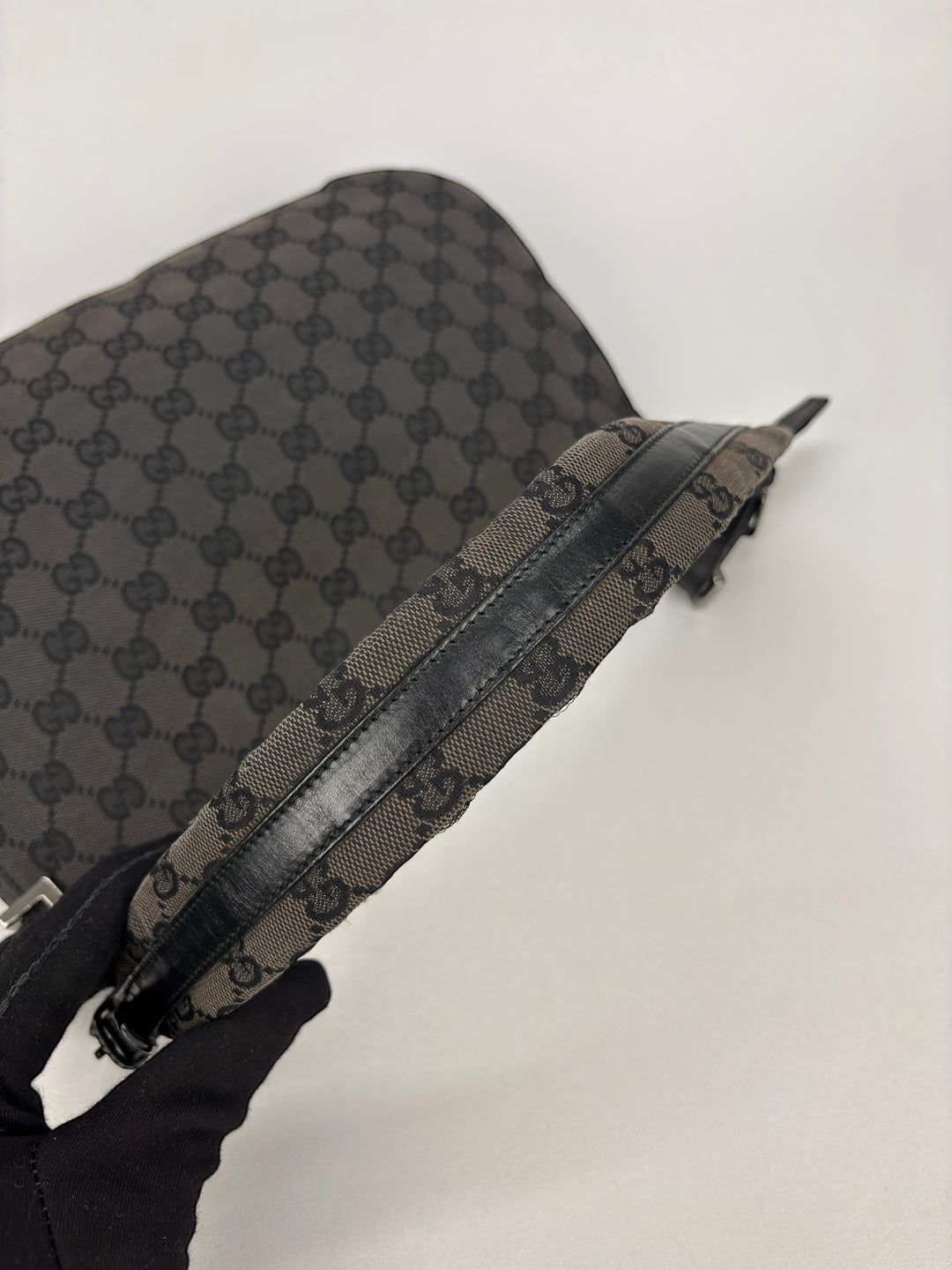 Gucci GG Canvas Baguette Hobo / Shoulder-Bag