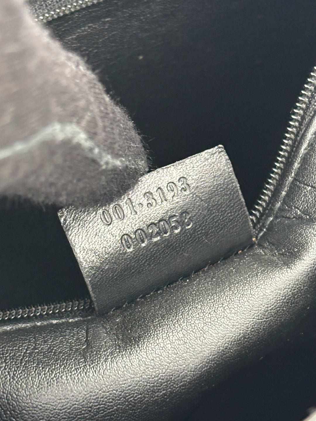 Gucci GG Canvas Baguette Hobo / Shoulder-Bag