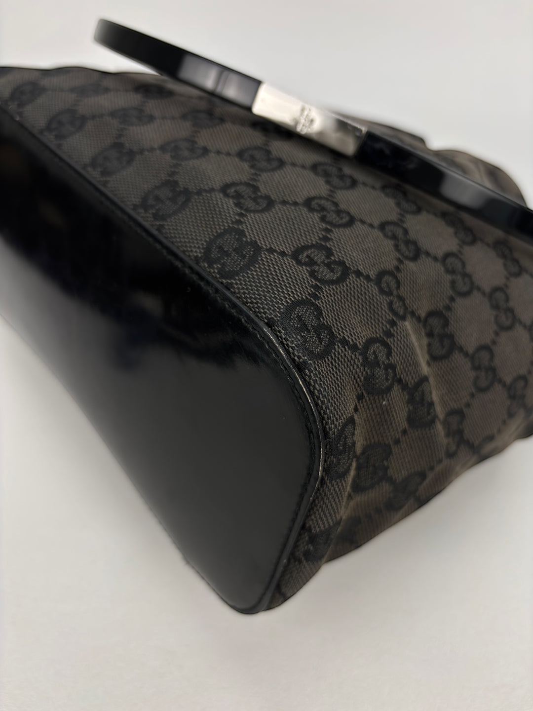 Gucci by Tom Ford GG Canvas Acrylic Ring Bucket Bag