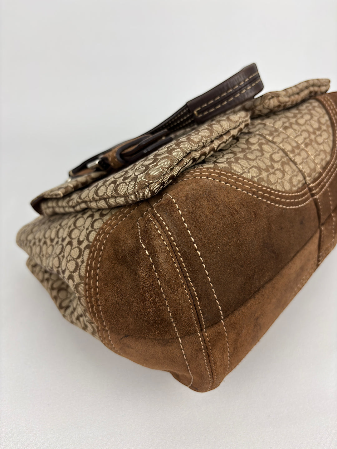 Coach Signature Buckle Soho Multi Pocket Tote / Shoulder-Bag