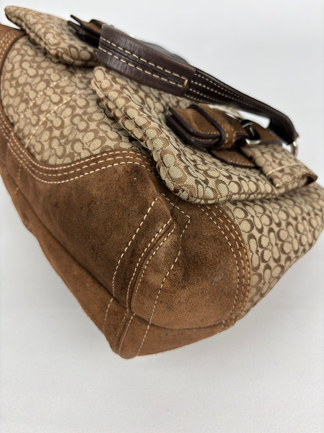 Coach Signature Buckle Soho Multi Pocket Tote / Shoulder-Bag