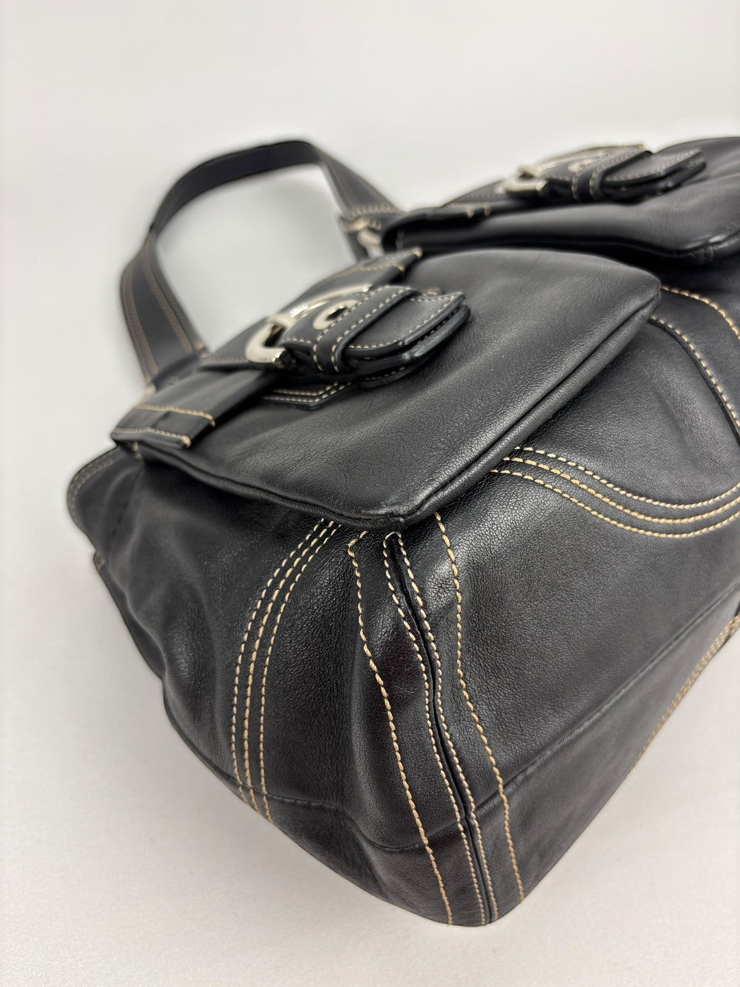 Coach Soho Leather Buckle Multi Pocket Tote Shoulder-Bag