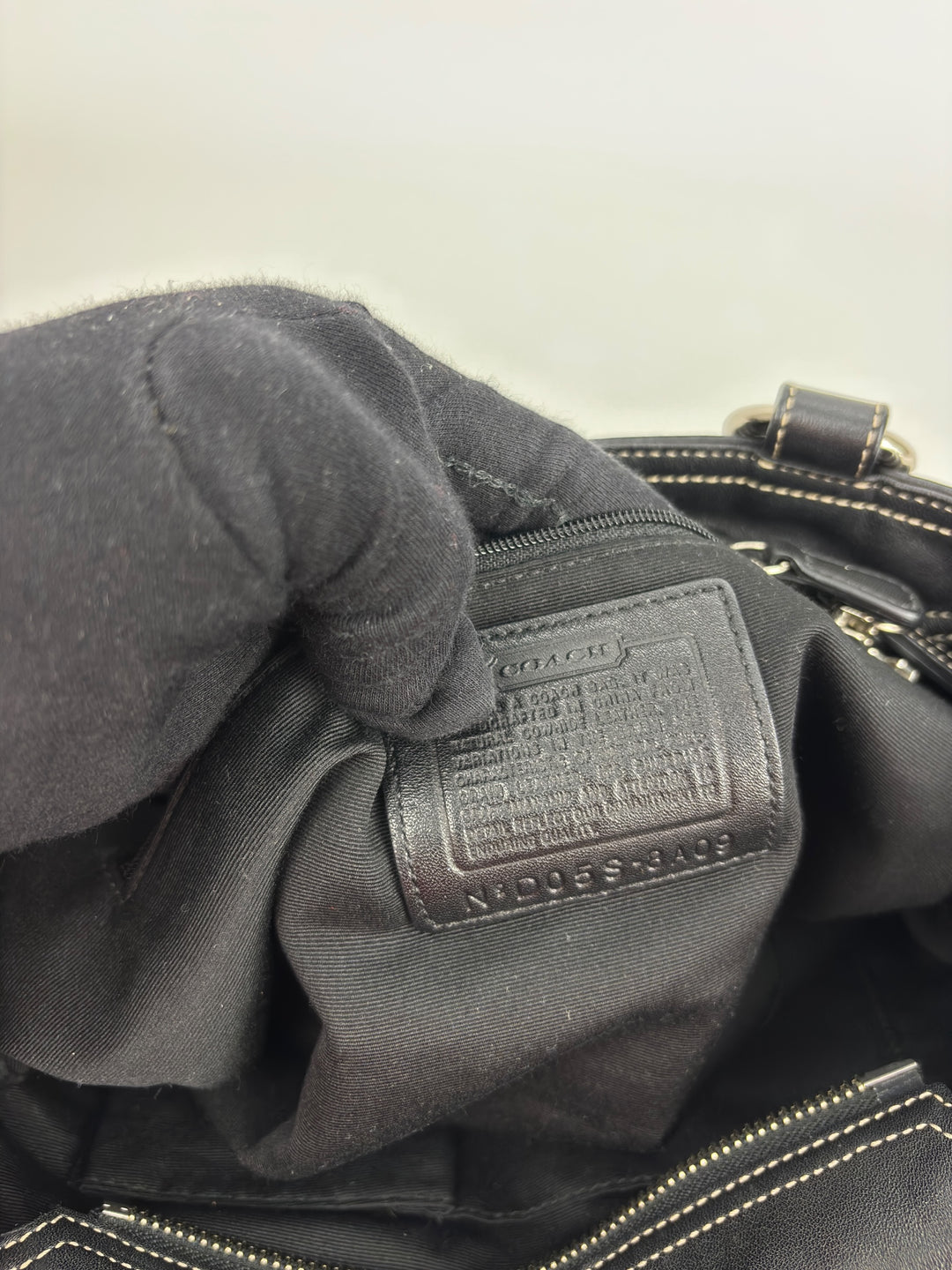 Coach Soho Leather Buckle Multi Pocket Tote Shoulder-Bag