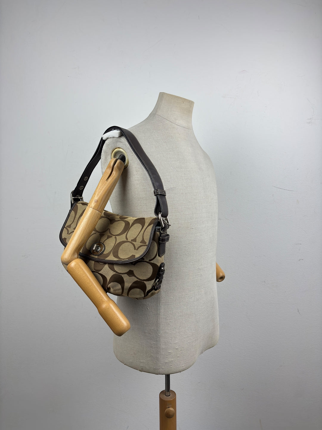 Coach Signature C Turnlock Flap Shoulder / Hobo-Bag