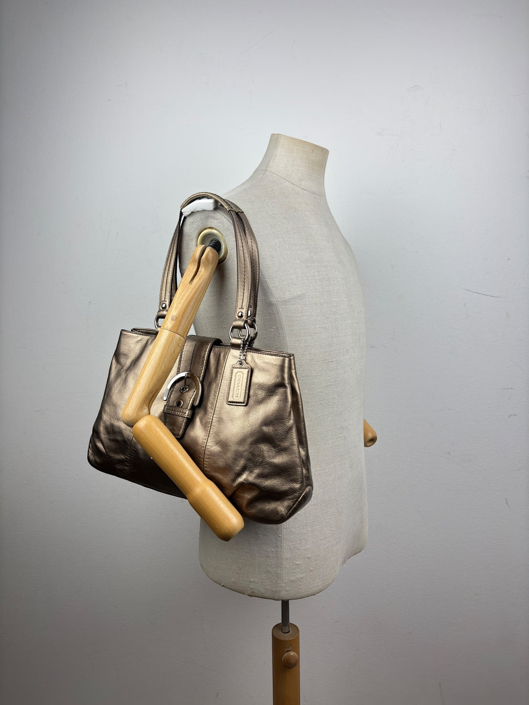 Coach Buckle Shopper / Tote / Shoulder-Bag