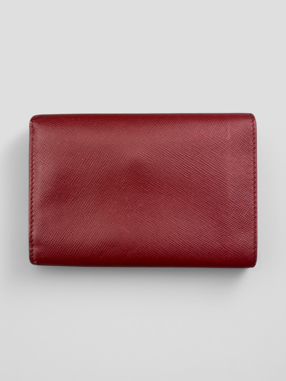 Prada Unisex Geldbeutel aus schwarzem Saffiano-Leder, mit zahlreichen Kartenfächern, separatem Münzfach und schlankem Design