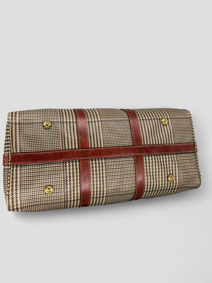 Ralph Lauren Reisetasche mit klassischem Karomuster, braunen Lederdetails und goldfarbenen Akzenten