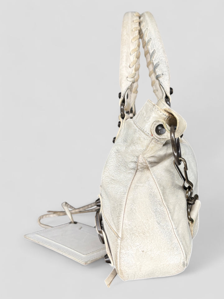 Vintage Balenciaga Damen 2-in-1 City Bag Weiss mit Nieten und Spiegelanhänger, Second-Hand Balenciaga Bag White