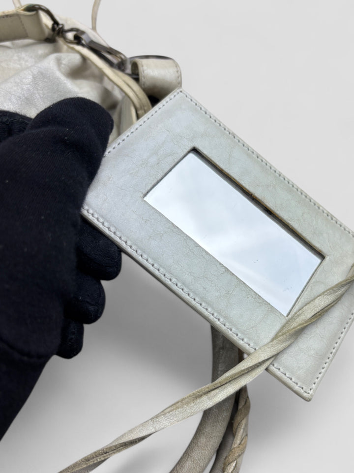 Vintage Balenciaga Damen 2-in-1 City Bag Weiss mit Nieten und Spiegelanhänger, Second-Hand Balenciaga Bag White