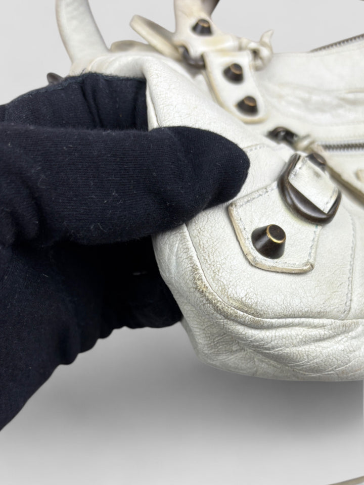 Vintage Balenciaga Damen 2-in-1 City Bag Weiss mit Nieten und Spiegelanhänger, Second-Hand Balenciaga Bag White