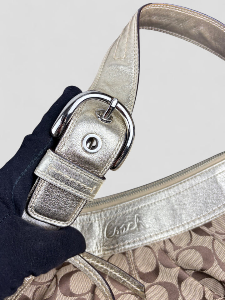 Vintage Coach Damen Banana Tasche Braun mit silbernen Lederdetails, Second-Hand Coach Bag Brown and Silver