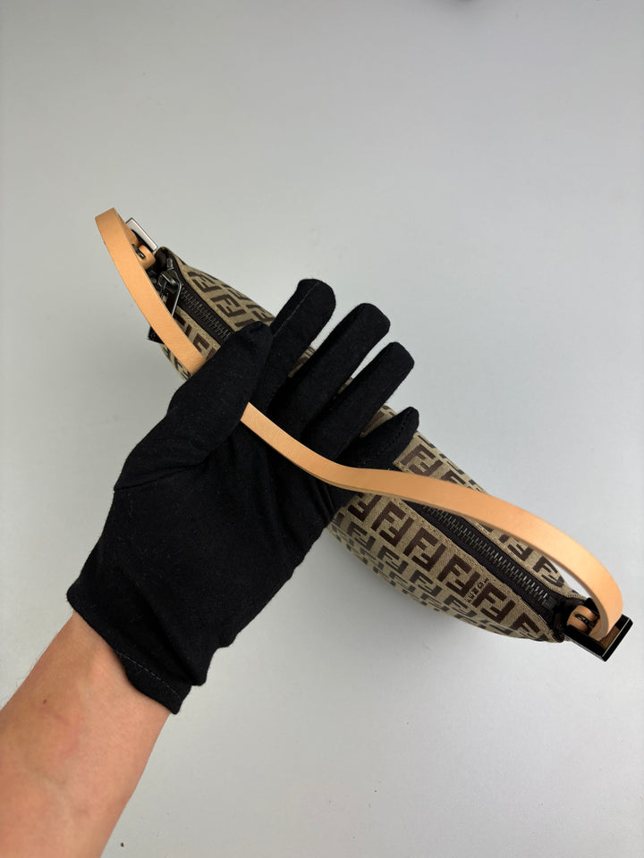 Vintage Fendi Baguette Bag, second hand fendi handtasche