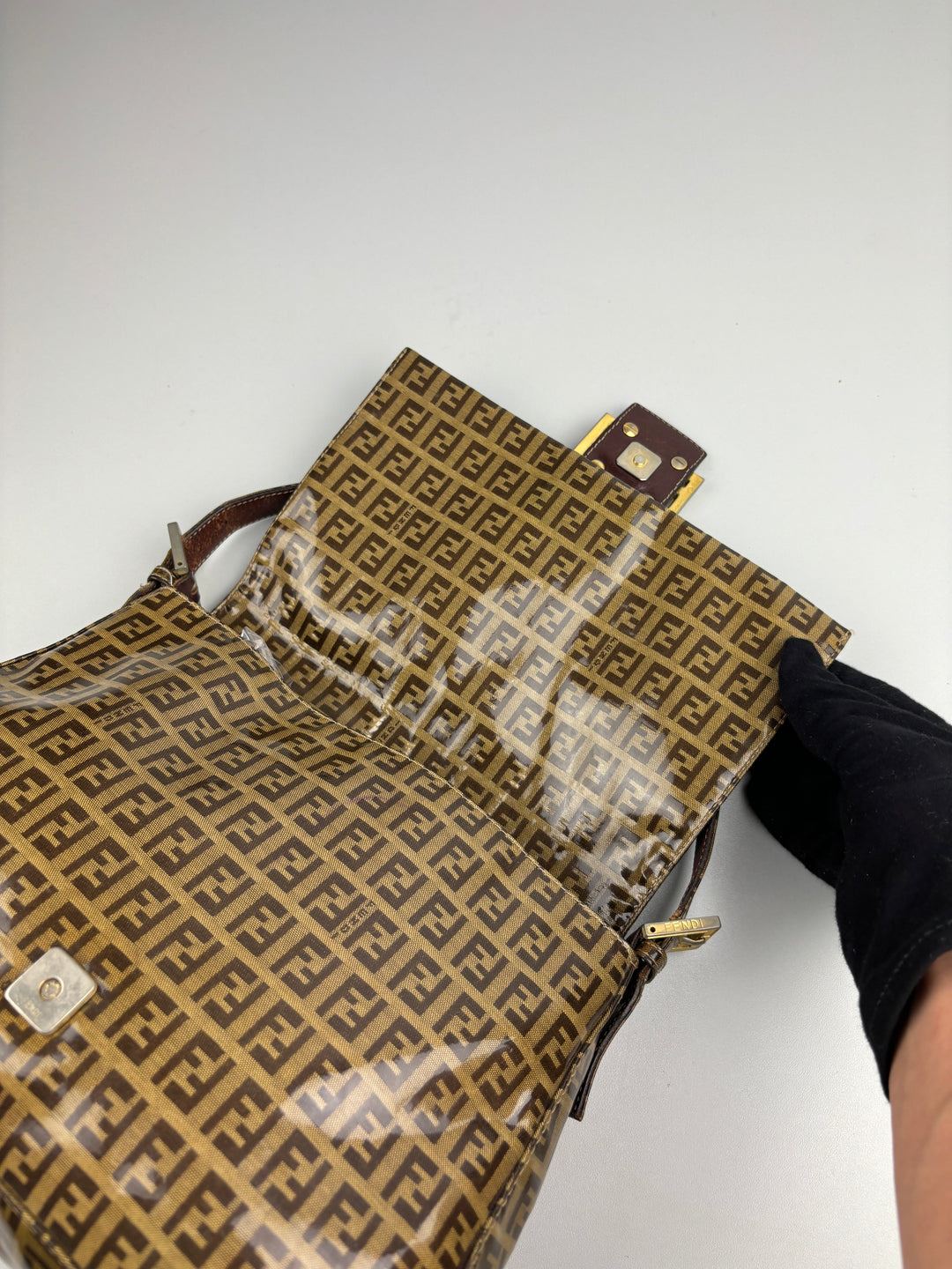 Vintage Fendi Bright Mama Shoulderbag, second hand fend umhängetasche