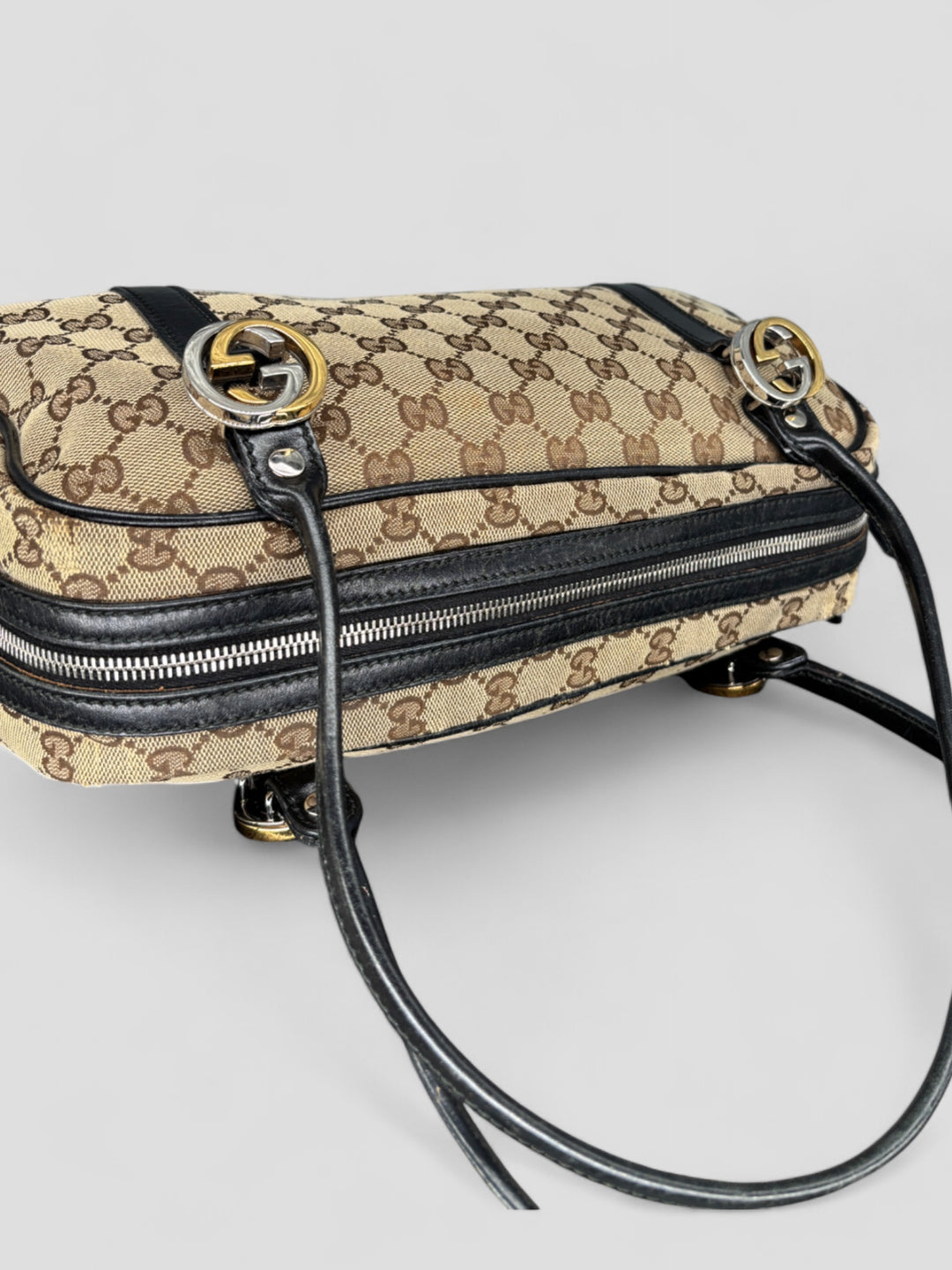 Vintage Gucci Damen Princess Schultertasche Beige mit schwarzen Lederdetails, Second-Hand Gucci Bag Beige