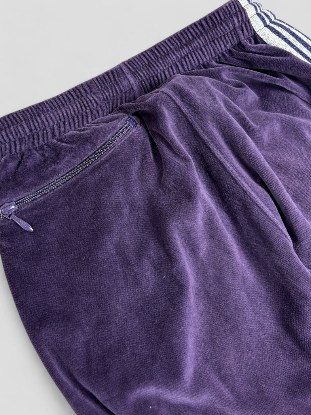 Vintage Needles Velour Sweatpants purple, lila needles second hand jogginghose