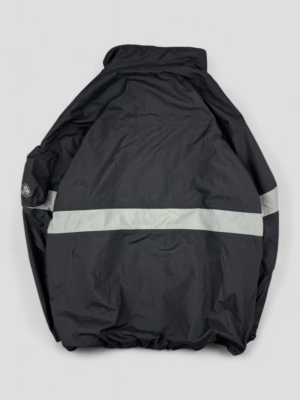 Vintage Nike ACG Herren Striped Tactical Windbreaker in Schwarz, second hand acg jacket men black