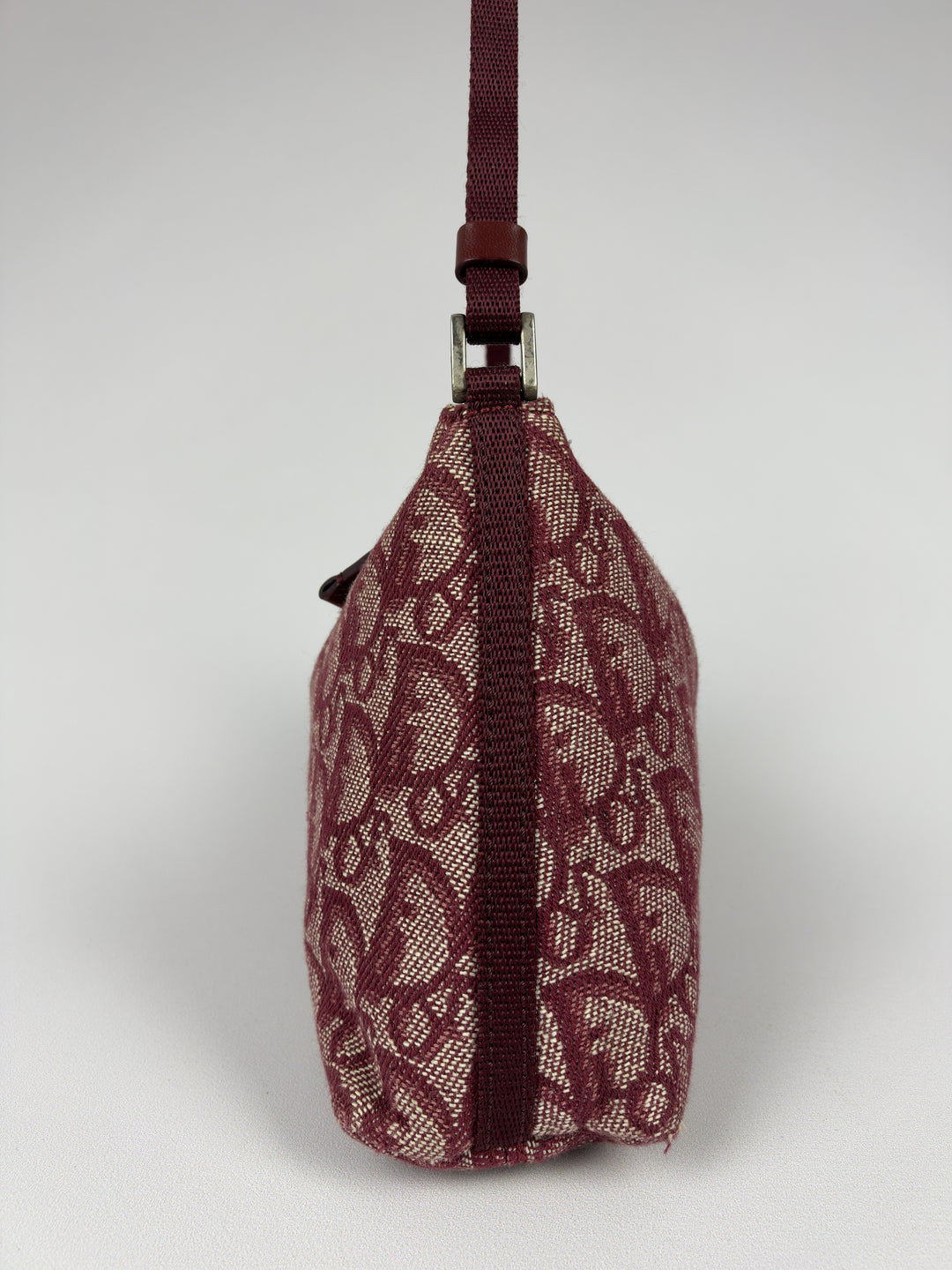 Christian Dior Trotter Canvas Pochette Baguette Shoulder Bag in Bordeaux/Creme, Ansicht 4