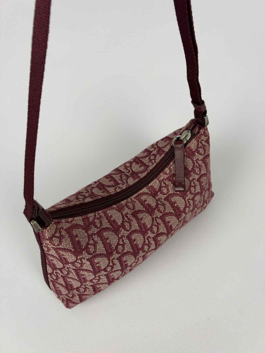 Christian Dior Trotter Canvas Pochette Baguette Shoulder Bag in Bordeaux/Creme, Ansicht 7