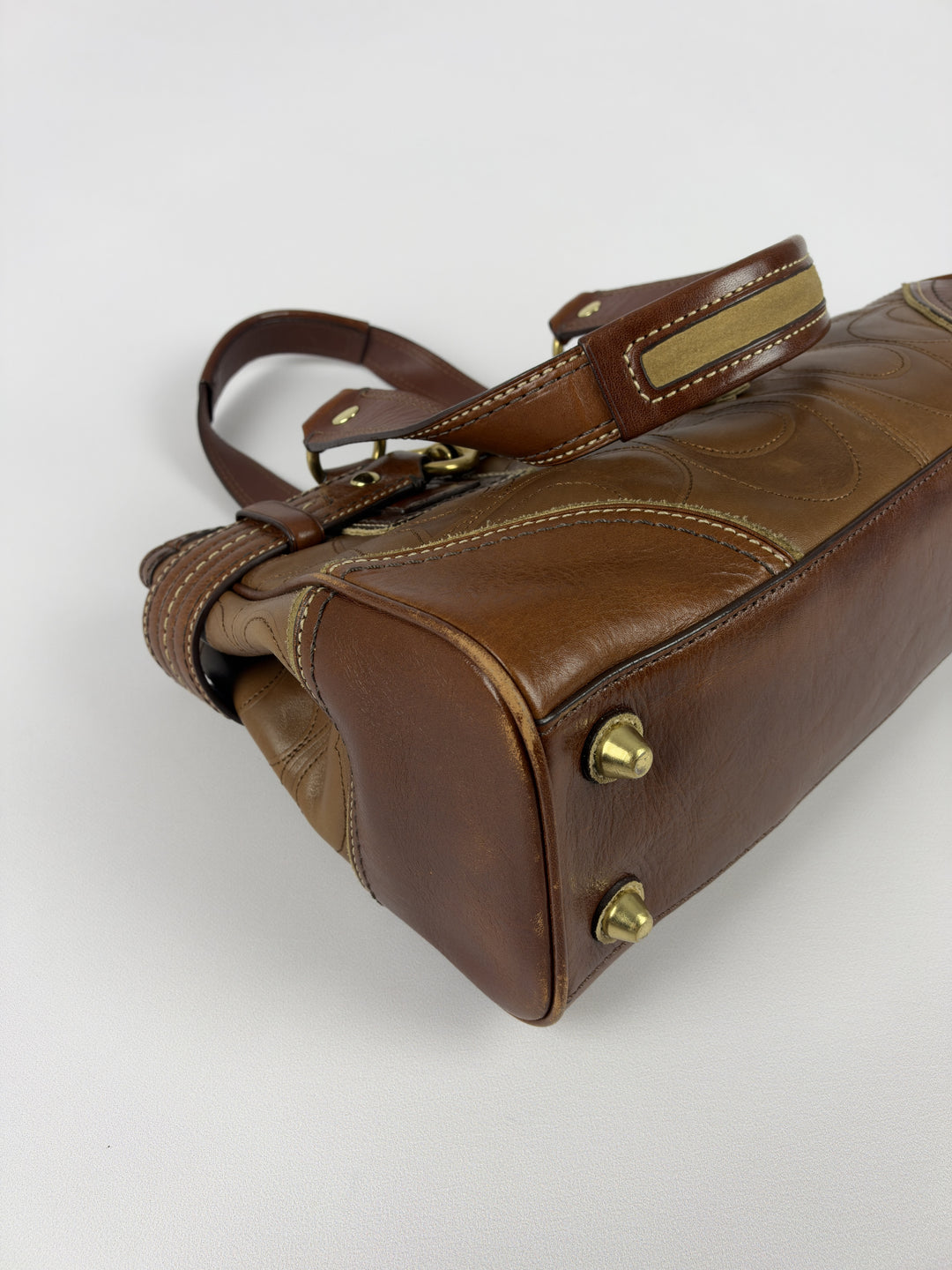 Coach Hamptons Clip Signature Stitched Full Leather Satchel Shoulder Bag in Braun/Cognac, Detailansicht 6