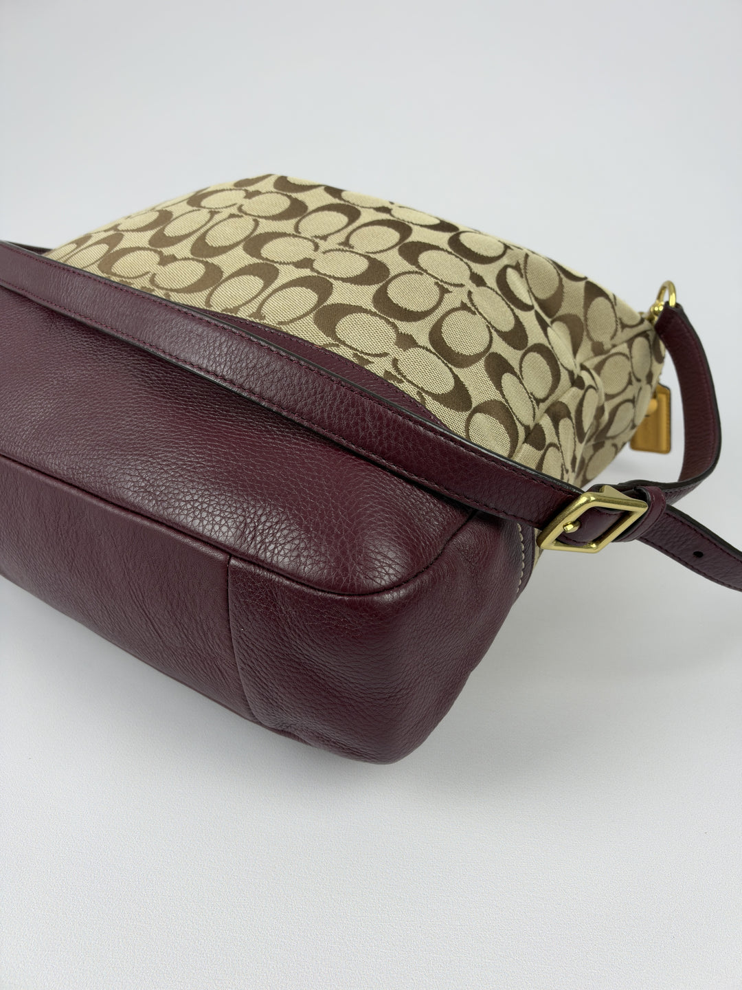 Coach Park Signature Hobo Crossbody Shoulder Bag in Khaki/Braun, Detailansicht 6