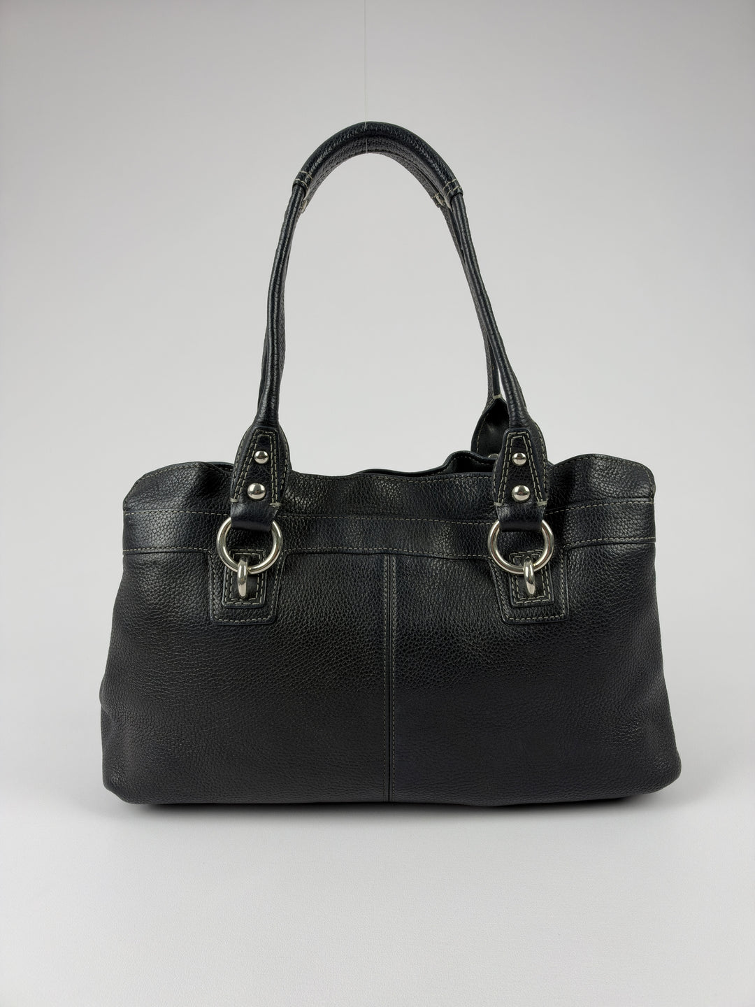 Coach Penelope Pebbled Leather Shoulder Bag in Schwarz, Detailansicht 3