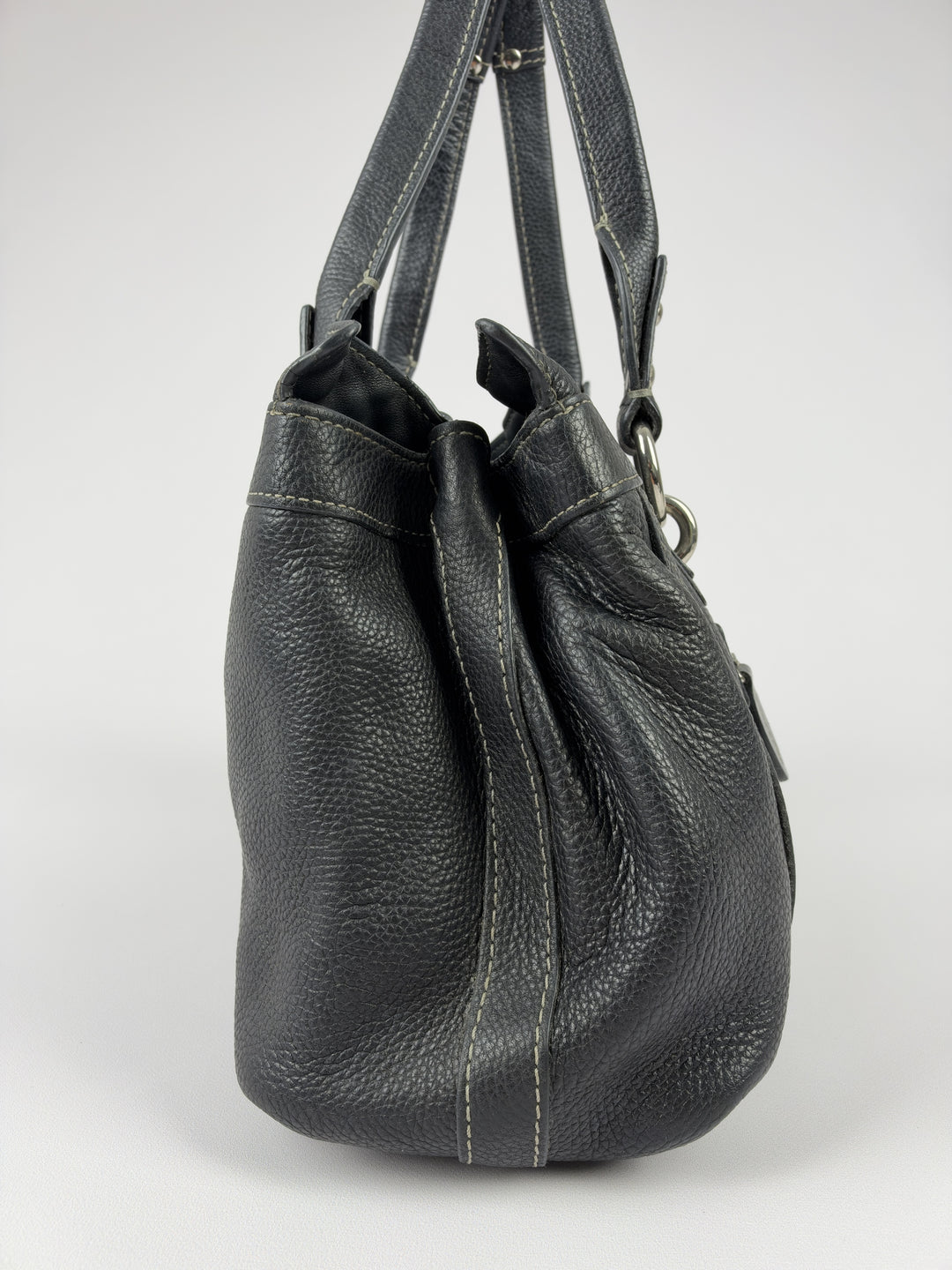Coach Penelope Pebbled Leather Shoulder Bag in Schwarz, Detailansicht 4