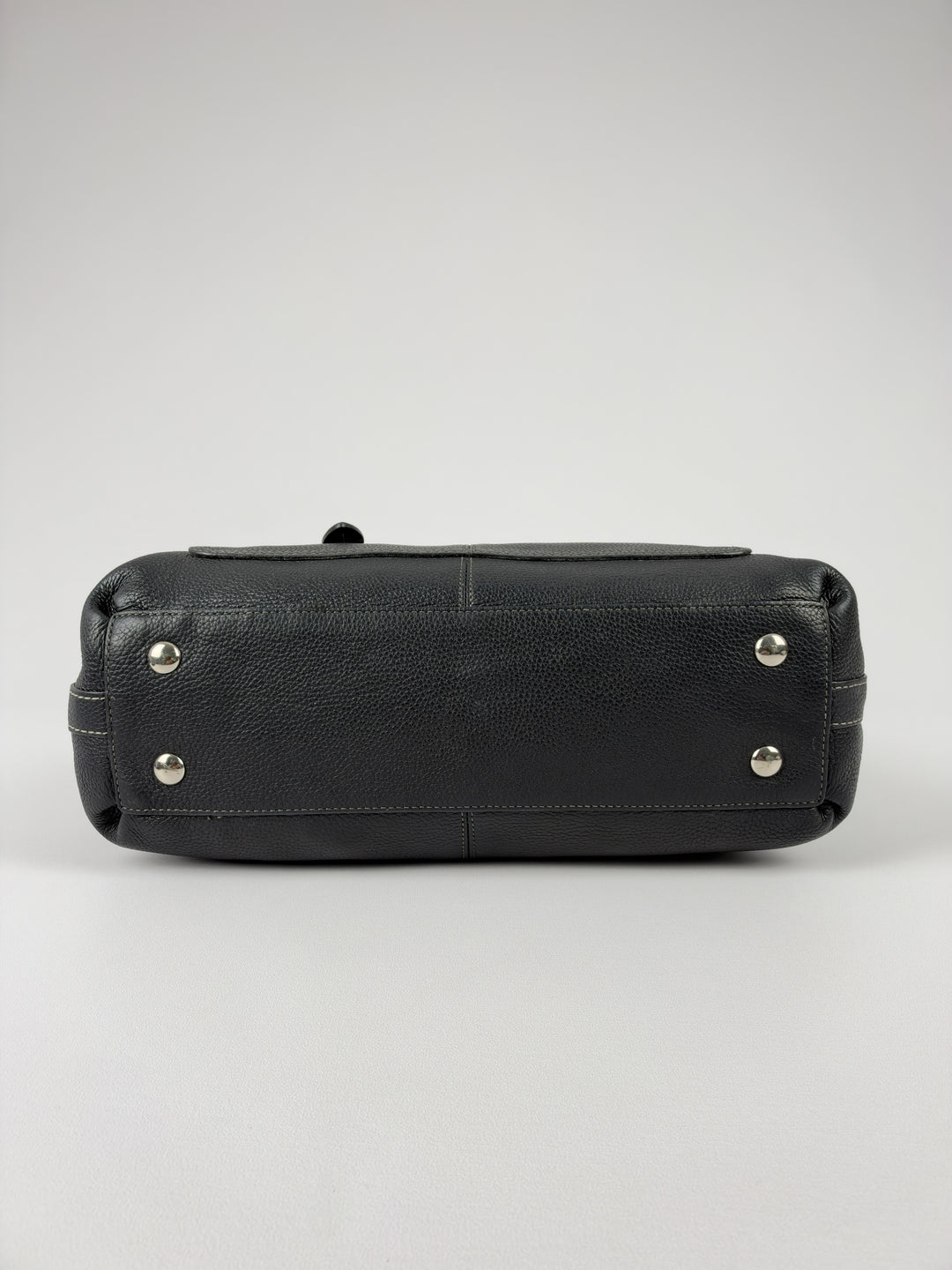 Coach Penelope Pebbled Leather Shoulder Bag in Schwarz, Detailansicht 5