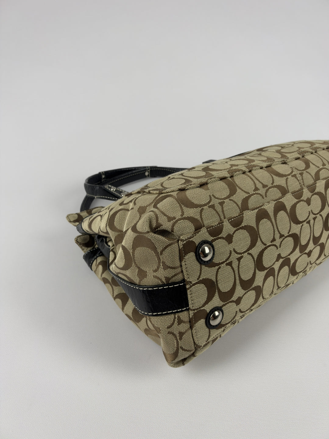 Coach Penelope Signature Canvas Carryall Tote Shoulder Bag in Khaki/Braun, Ansicht 10