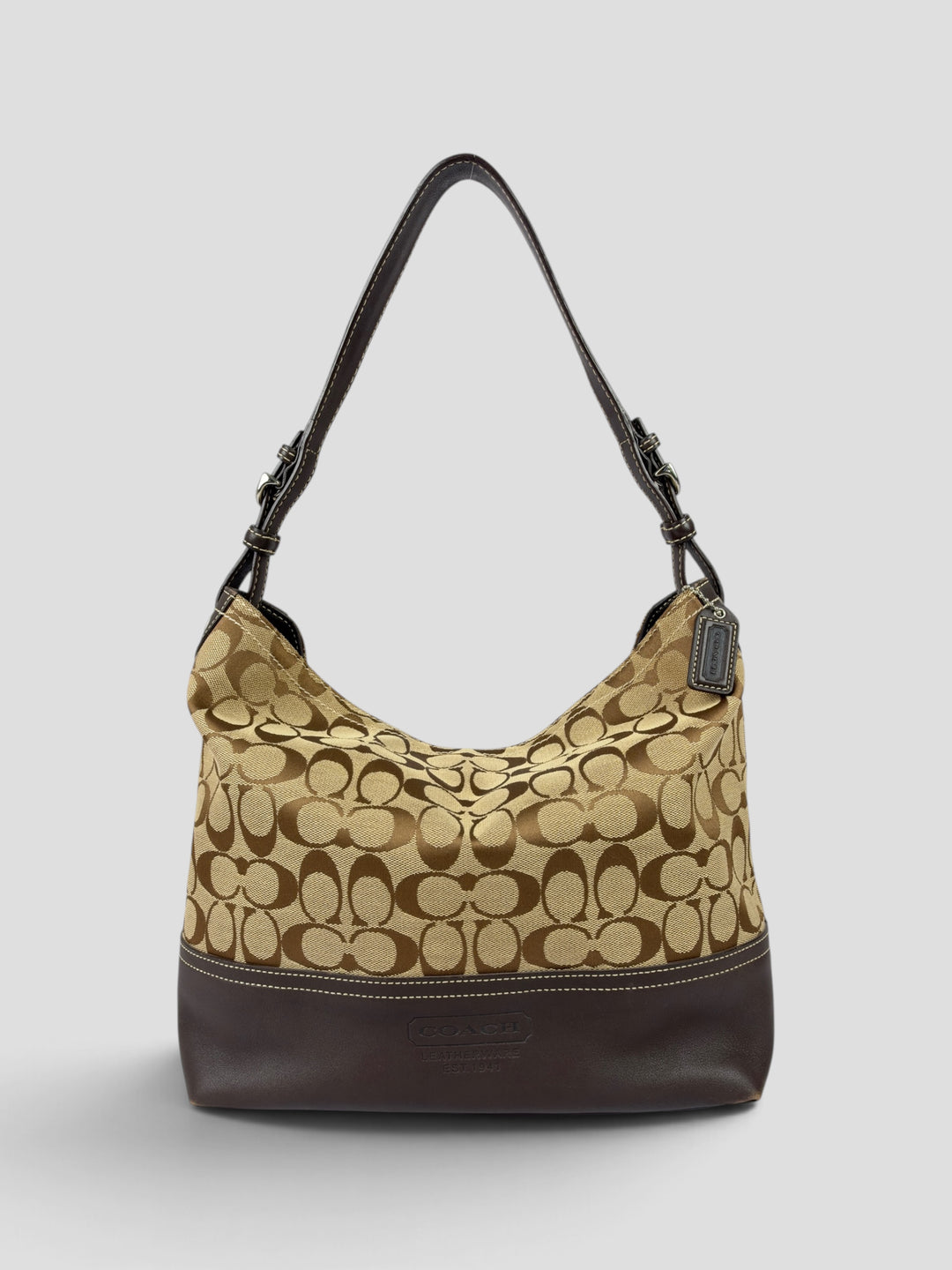 Coach Signature Leather Hobo Shoulder Bag aus Signature-Jacquard-Canvas in Khaki/Braun, Vorderansicht