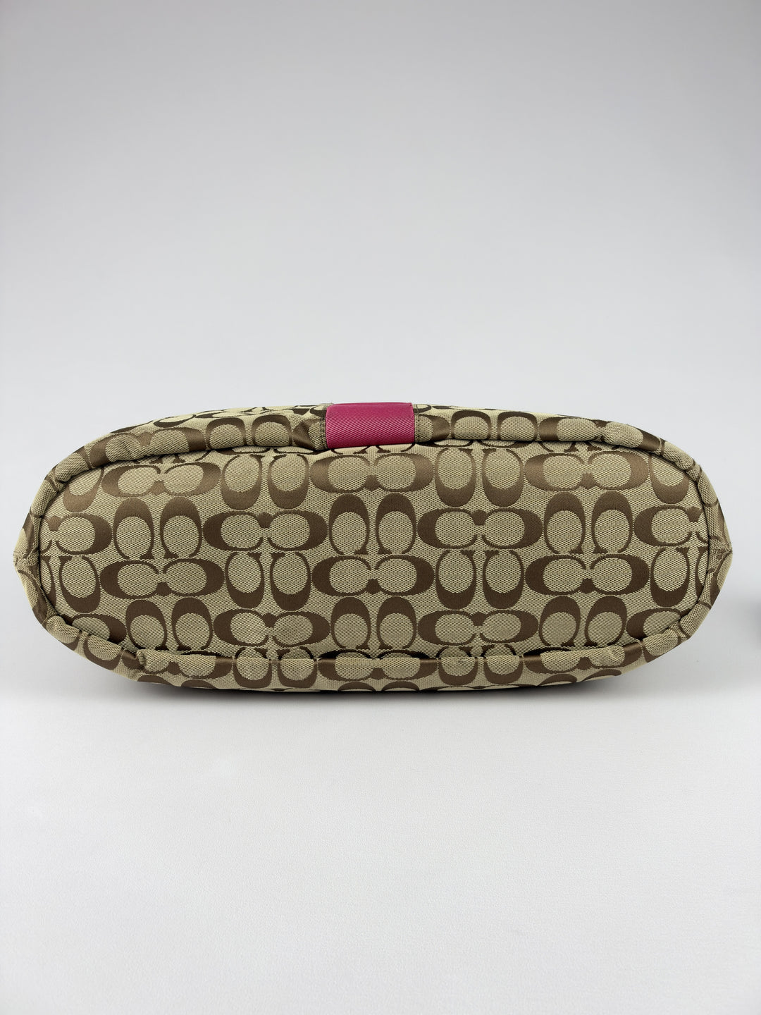 Coach Signature Pink Stripe Devin Tote Shoulder Bag in Khaki/Braun, Detailansicht 6