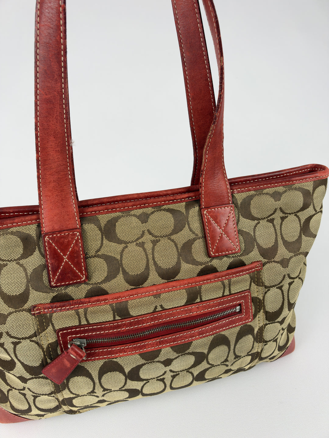 Coach Signature Red Leather Zip Top Tote Shoulder Bag in Khaki/Braun, Detailansicht 1