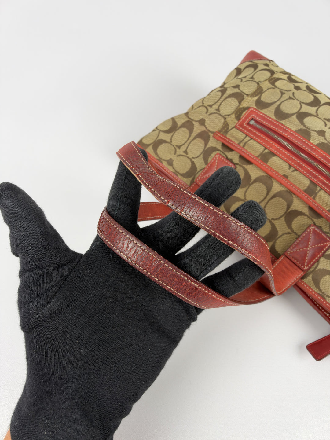 Coach Signature Red Leather Zip Top Tote Shoulder Bag in Khaki/Braun, Detailansicht 6