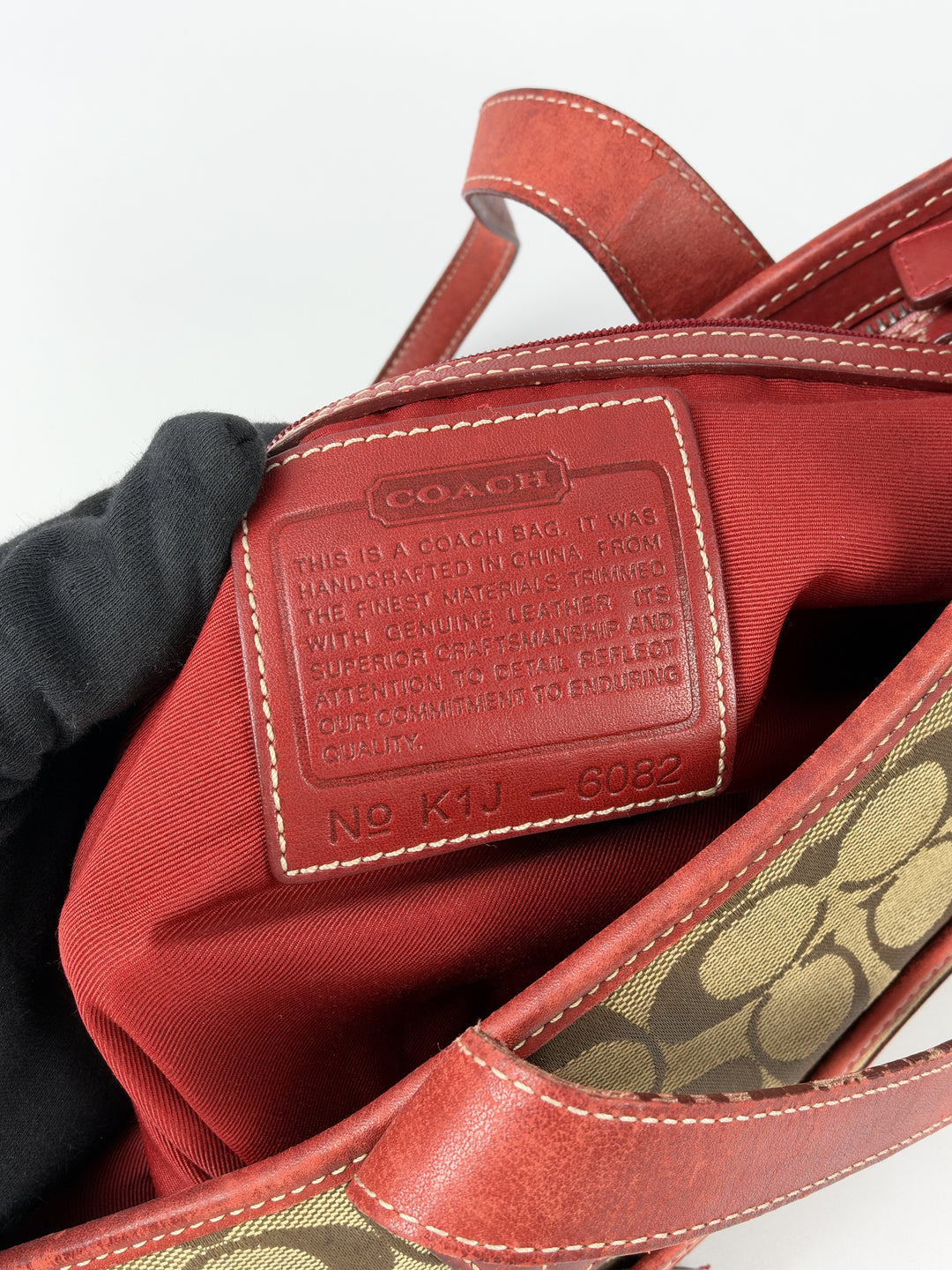 Coach Signature Red Leather Zip Top Tote Shoulder Bag in Khaki/Braun, Detailansicht 8