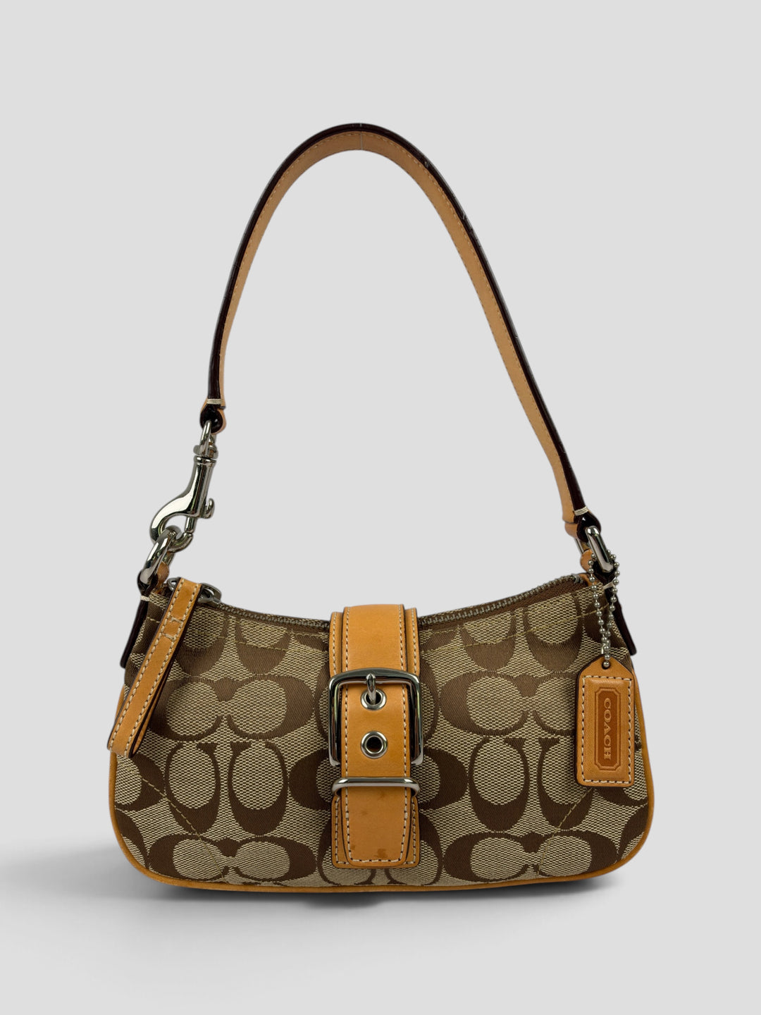 Coach Signature Soho Buckle Demi Pochette Shoulder Bag aus Signature-Jacquard-Canvas in Khaki/Braun, Vorderansicht