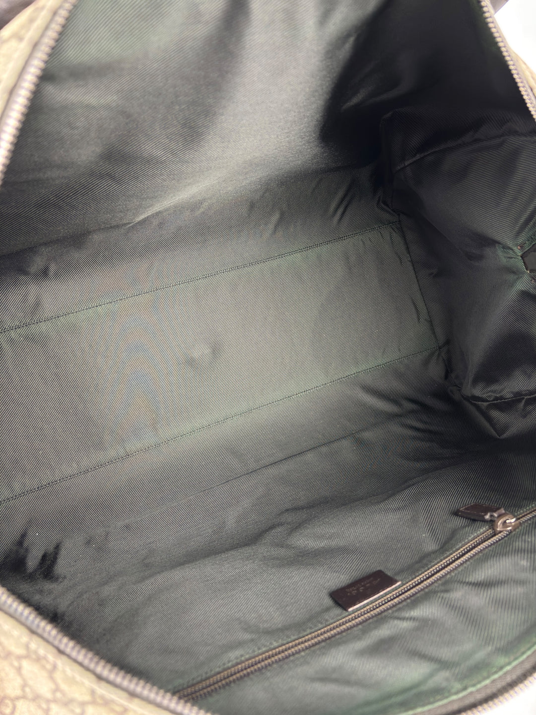 Gucci GG Supreme Boston Travel Bag / Duffle Bag