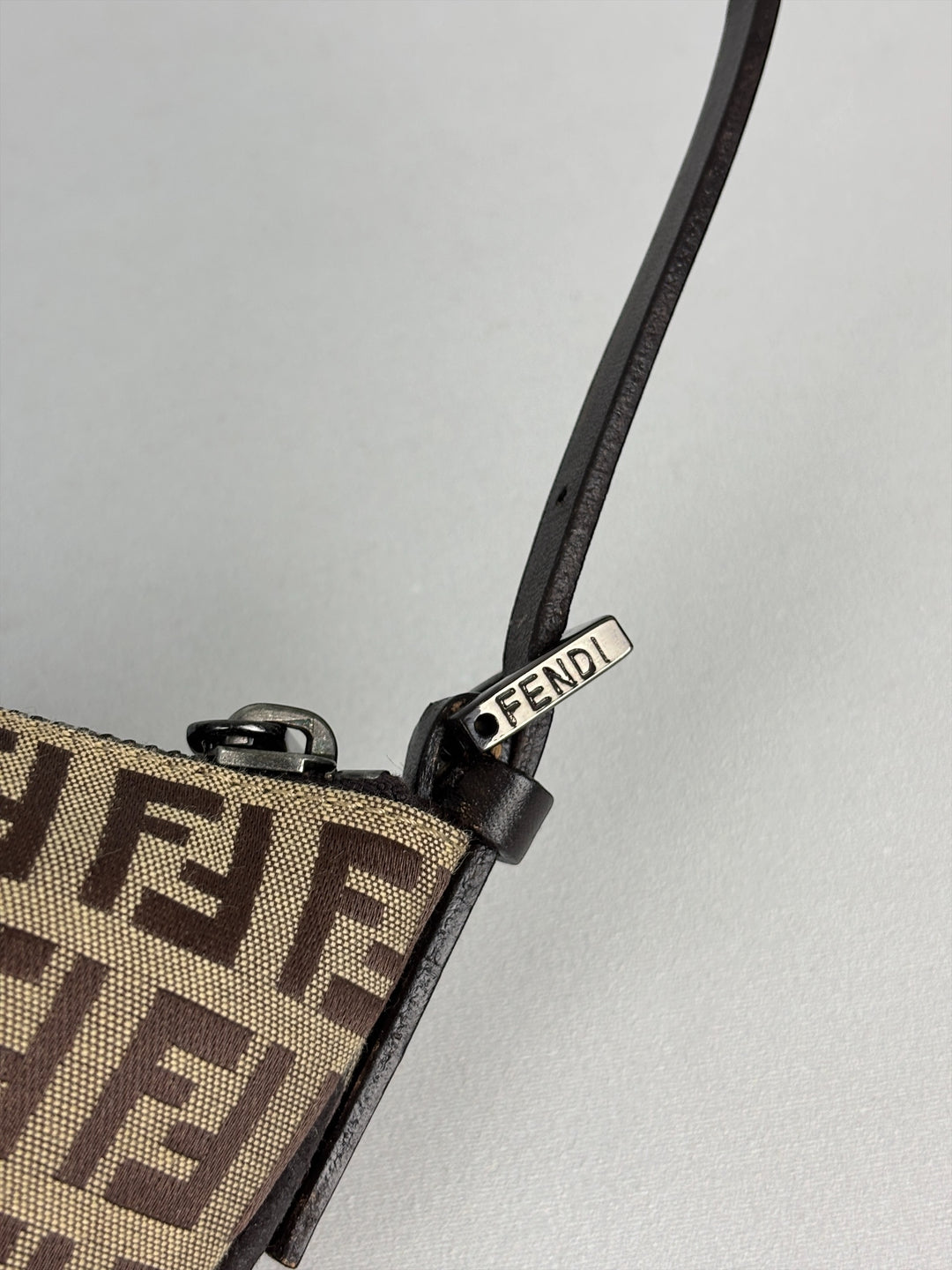 Fendi Zucca Baguette / Croissant / Halbmond / Pochette Schultertasche