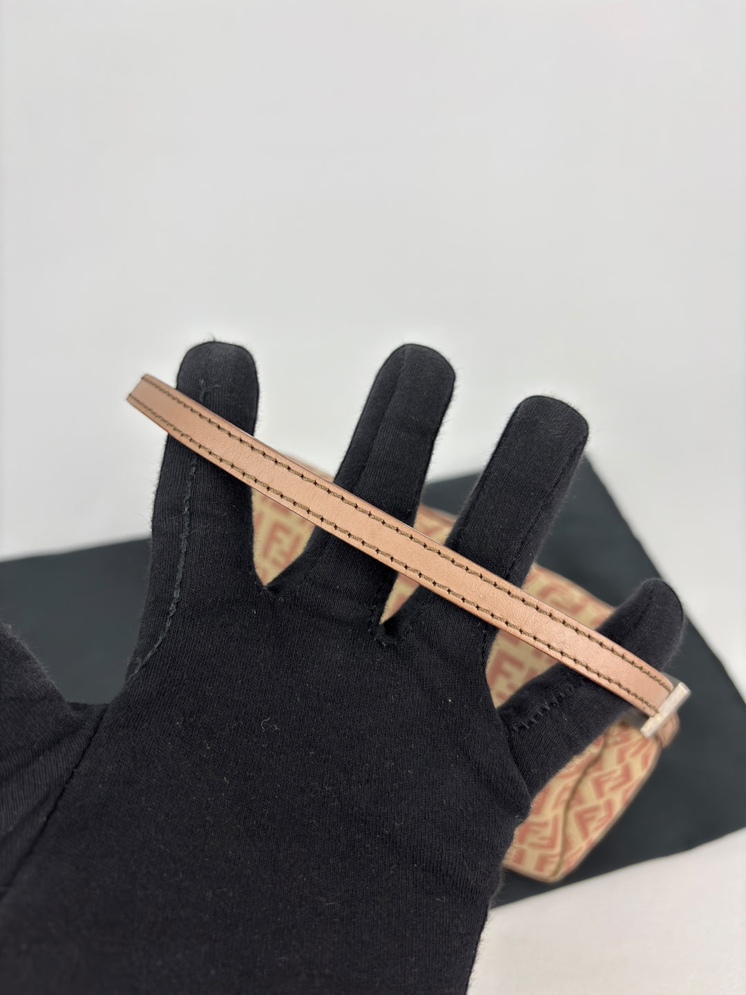 Fendi Zucchino Canvas Mini Baguette / Schultertasche