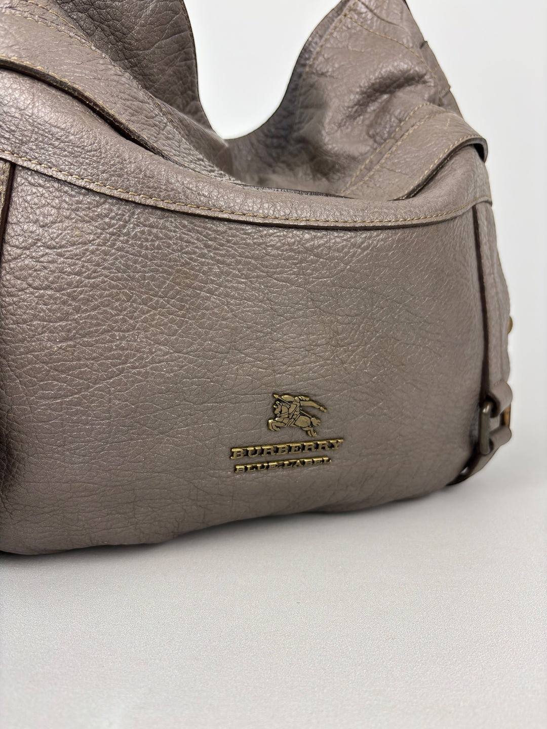 Burberry Brit Hobo Shoulder Bag / Schultertasche / Leder Gucci Soho