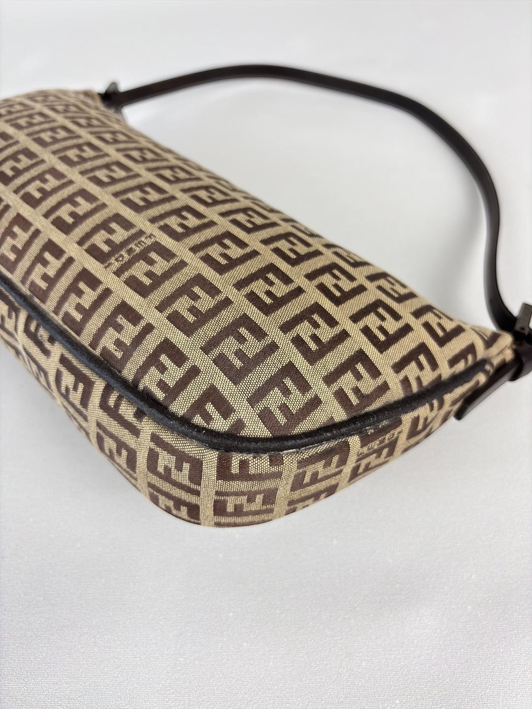 Fendi Zucca Baguette / Croissant / Halbmond / Pochette Schultertasche