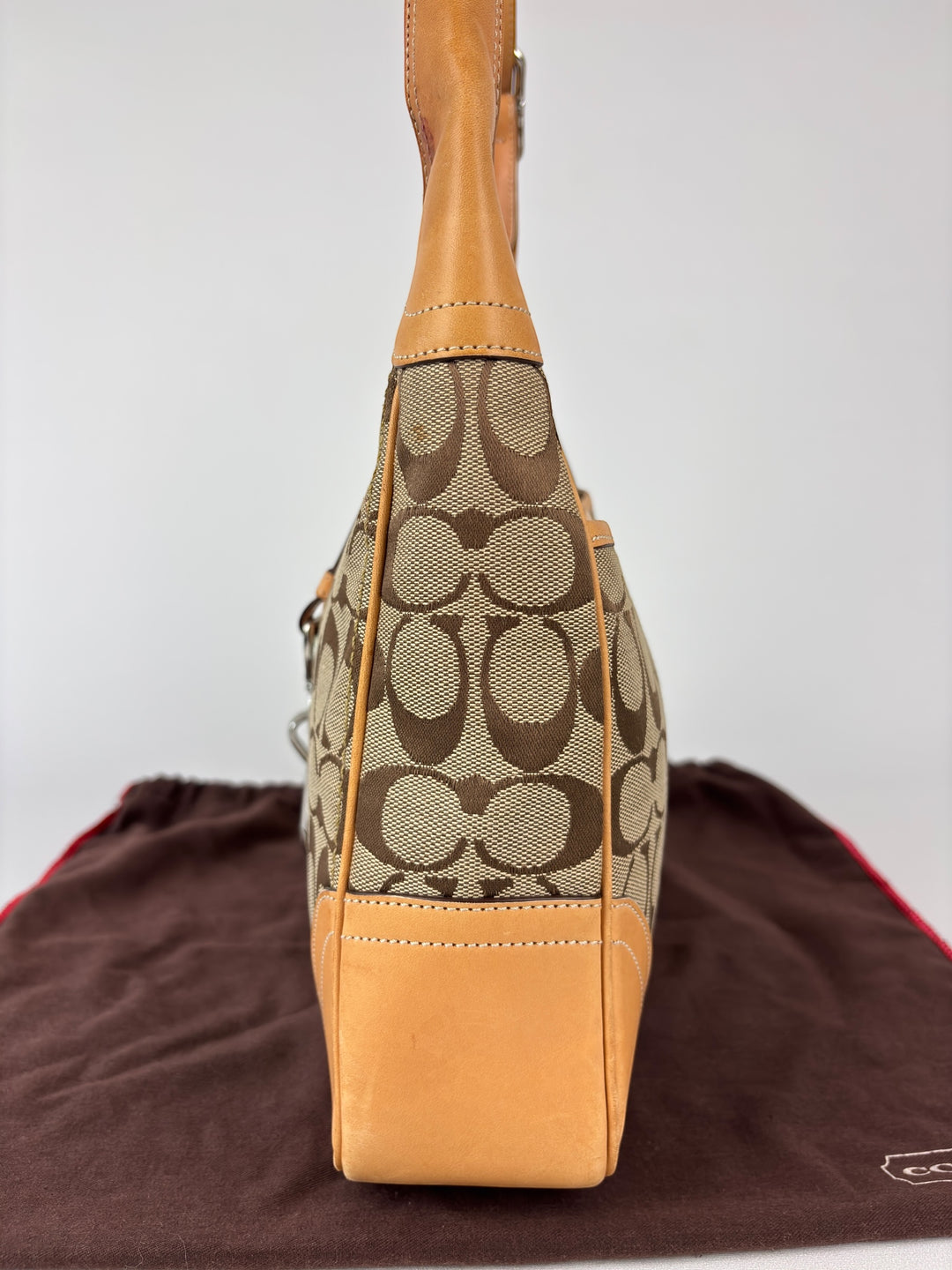 Coach Signature Jacquard Hobo Bag mit Dog-Leash Clip