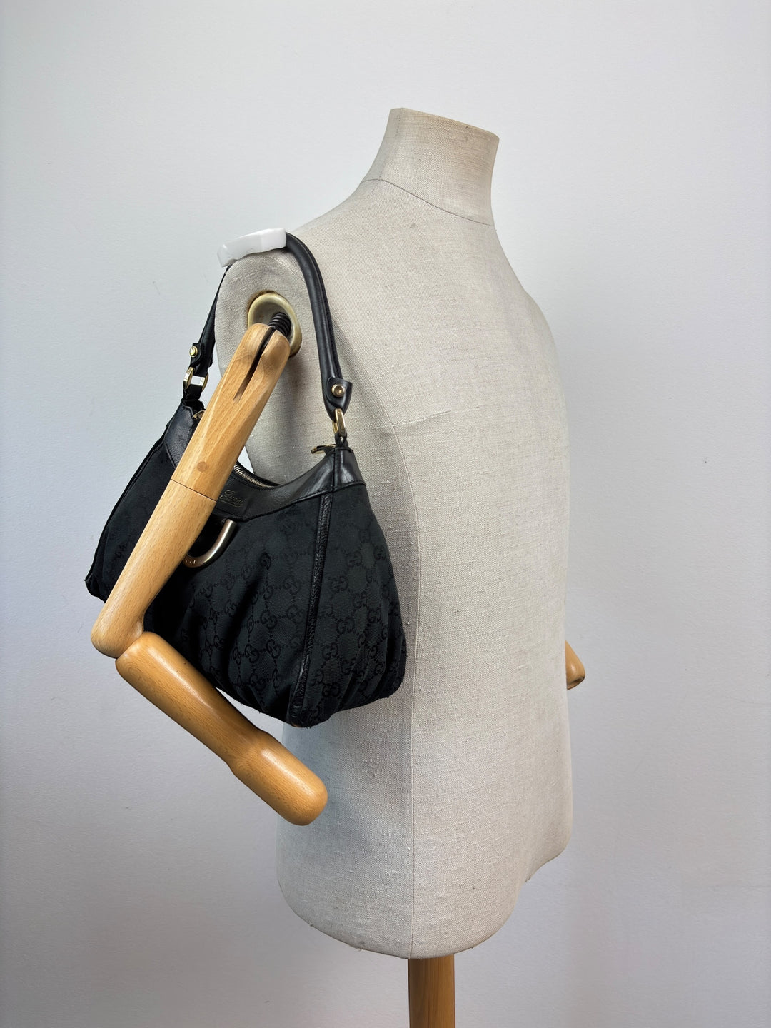 GUCCI Abbey D-Ring Hobo Bag Schultertasche