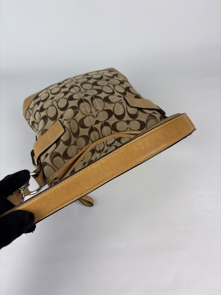 Coach Signature Ergo Buckle Shoulderbag