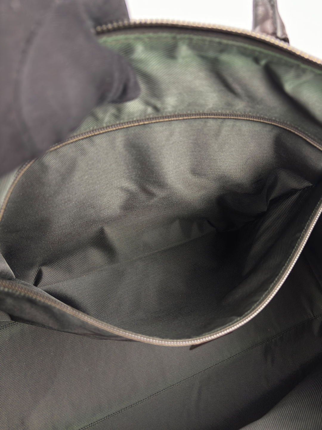 Gucci GG Supreme Boston Travel Bag / Duffle Bag