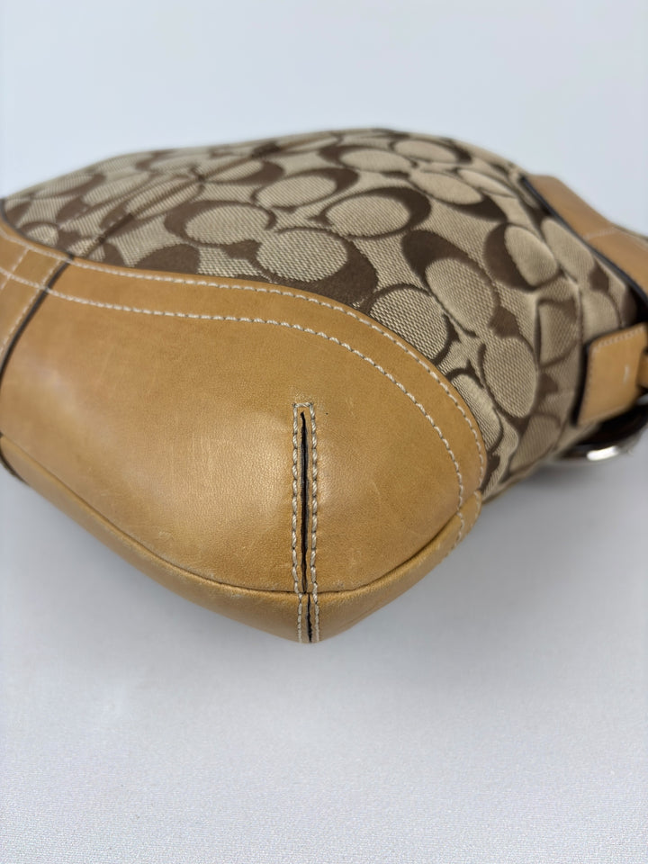 Coach Signature Ergo Buckle Shoulderbag
